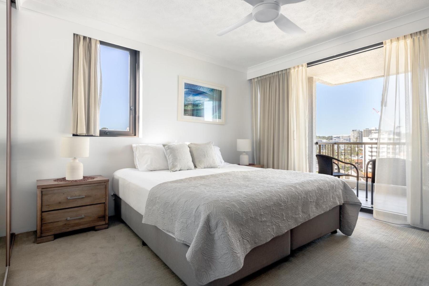 Columbia Beachfront Apartments On Rainbow Bay Gold Coast Exterior photo